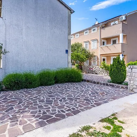 Apartments Ivanka Cres Exterior photo