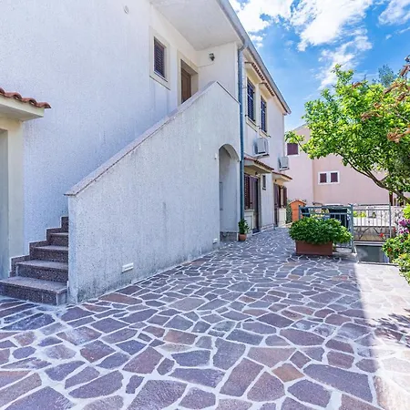 Apartments Ivanka Cres Exterior photo