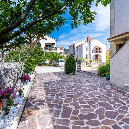 Apartments Ivanka Cres Exterior photo
