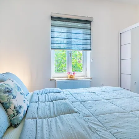 Apartments Ivanka Cres Exterior photo
