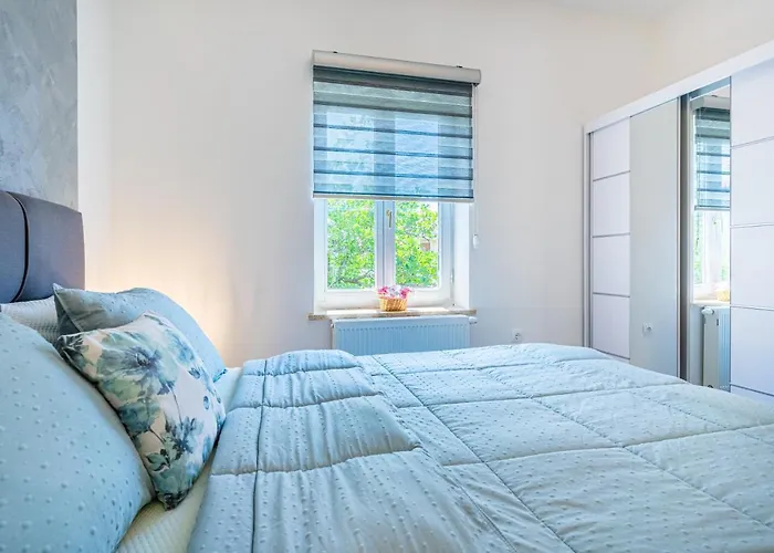Apartments Ivanka Cres